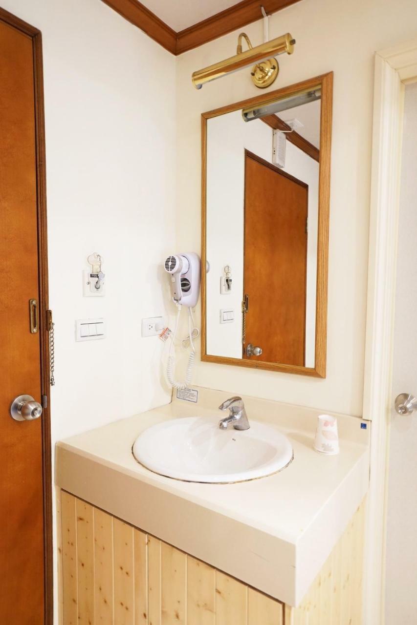 Xanadu Hostel Yisheng Екстериор снимка